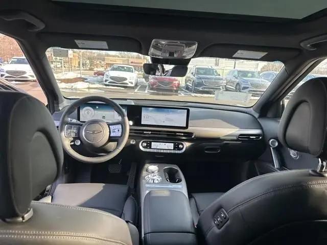2025 Genesis GV60 Standard AWD