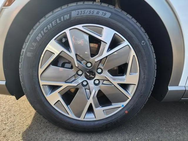 2025 Genesis GV60 Standard AWD