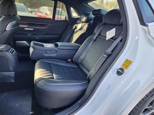 2025 Genesis G90 3.5T e-SC