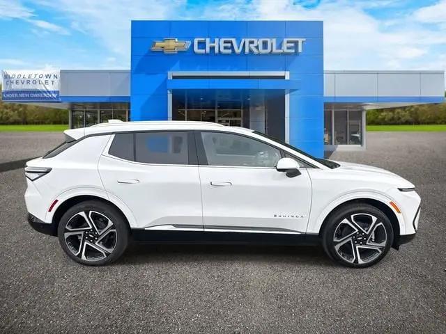 2025 Chevrolet Equinox LT 2