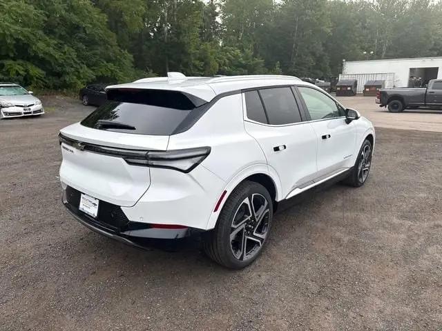 2025 Chevrolet Equinox LT 2