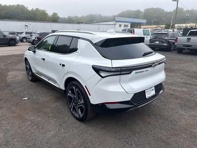 2025 Chevrolet Equinox LT 2