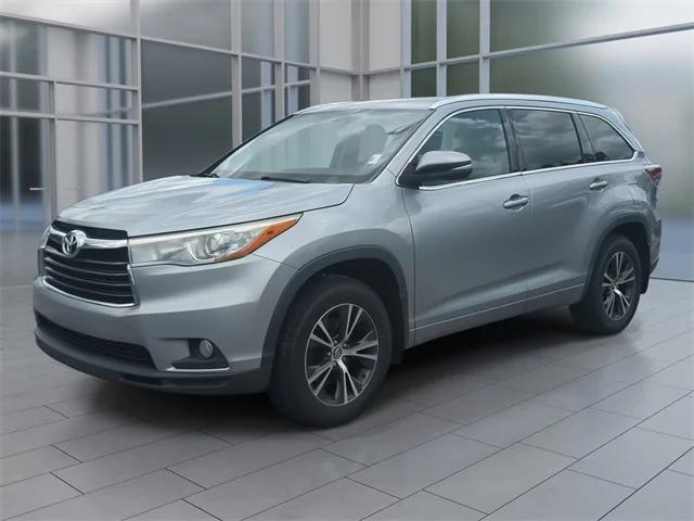 2016 Toyota Highlander XLE V6