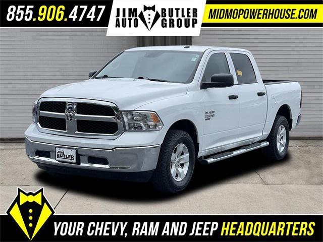 2022 RAM 1500 Classic Tradesman Crew Cab 4x4 57 Box