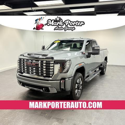 2025 GMC Sierra 3500HD 4WD Crew Cab Standard Bed Denali