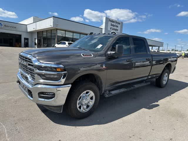 2026 RAM Ram 3500 RAM 3500 TRADESMAN CREW CAB 4X4 8 BOX