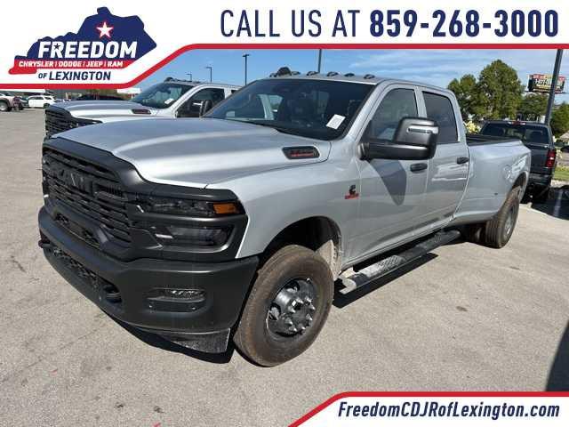 2026 RAM Ram 3500 RAM 3500 TRADESMAN CREW CAB 4X4 8 BOX