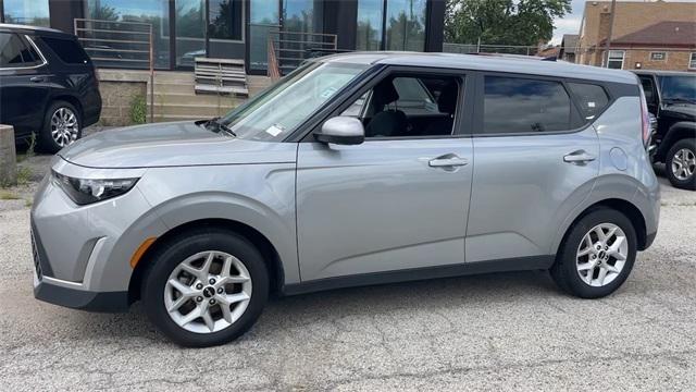 2023 Kia Soul LX 2023 Kia Soul LX