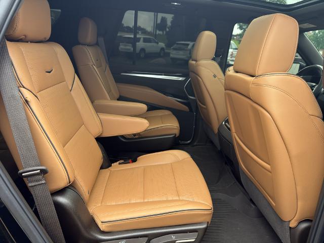 2025 Cadillac Escalade Premium Luxury