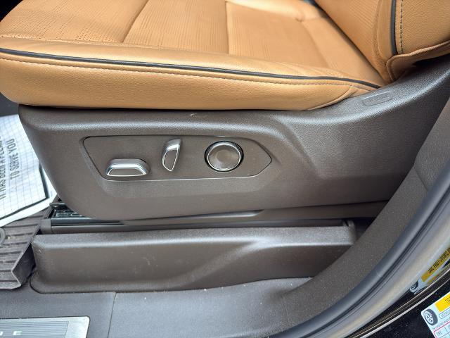 2025 Cadillac Escalade Premium Luxury
