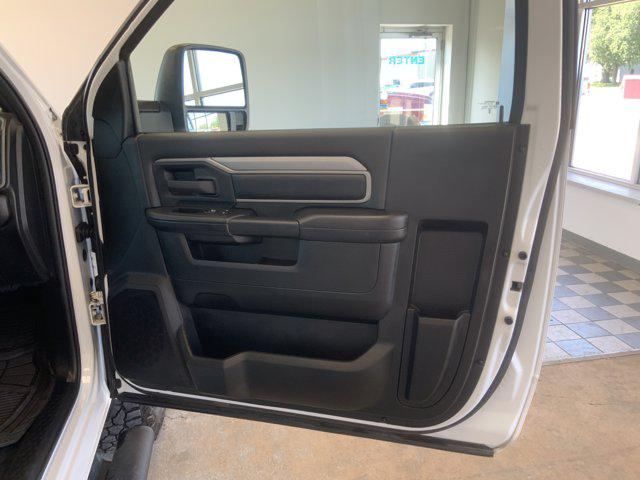 2023 Ram 3500 Tradesman Regular Cab 4x4 8' Box