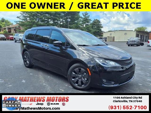 2020 Chrysler Pacifica Hybrid 35th Anniversary Limited 2020 Chrysler Pacifica Hybrid 35th Anniversary Limited