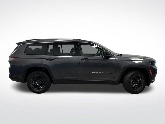 2023 Jeep Grand Cherokee L Laredo 4x4
