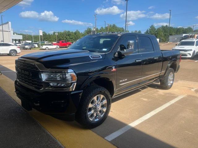 2019 RAM 2500 Limited Mega Cab 4x4 64 Box