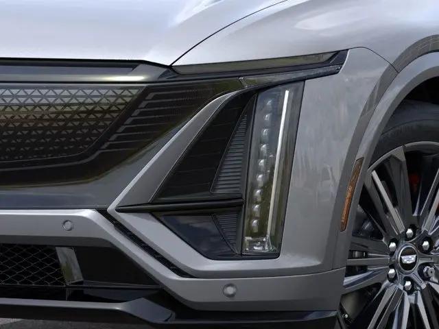 2026 Cadillac iQ V-Series w/1SM