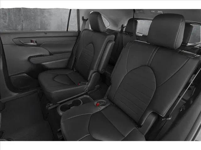2025 Toyota Highlander XLE