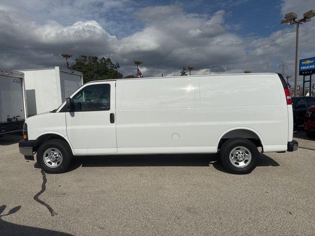 2025 Chevrolet Express Cargo Van RWD 2500 Extended Wheelbase WT