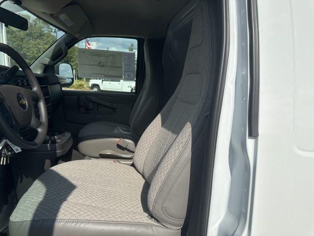 2025 Chevrolet Express Cargo Van RWD 2500 Extended Wheelbase WT