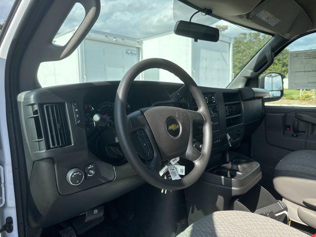 2025 Chevrolet Express Cargo Van RWD 2500 Extended Wheelbase WT