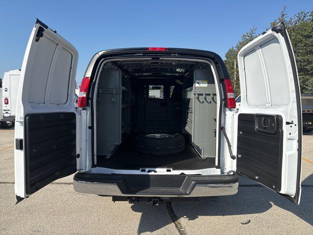 2025 Chevrolet Express Cargo Van RWD 3500 Regular Wheelbase WT