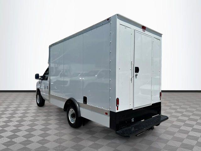 2025 Ford E-350 Cutaway Base