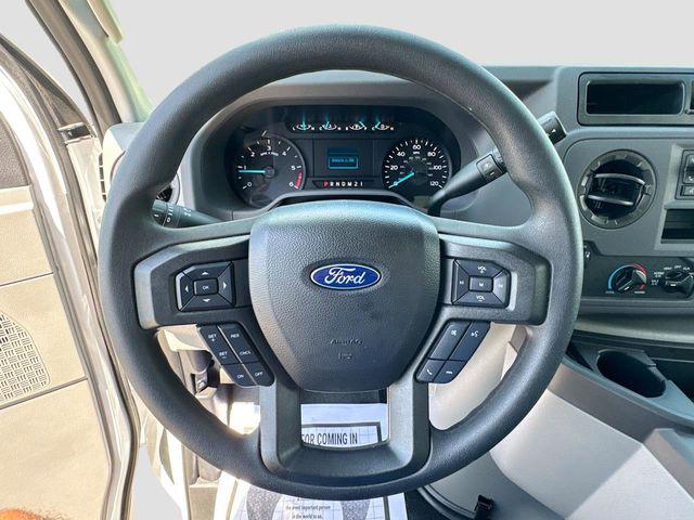 2025 Ford E-350 Cutaway Base