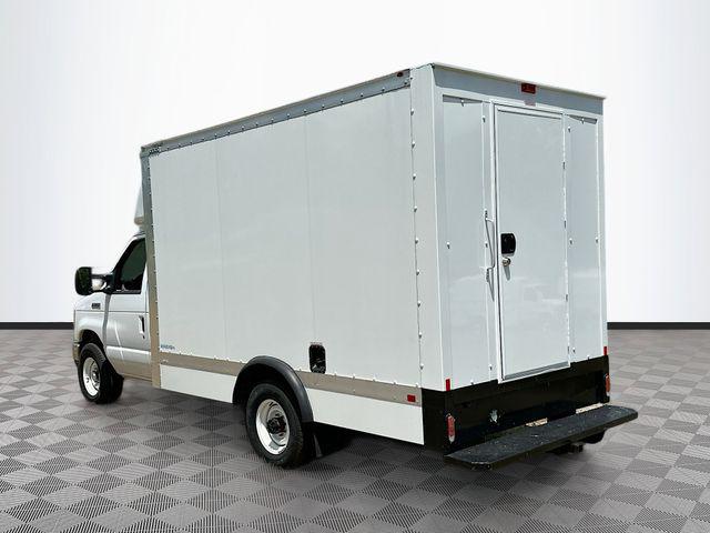 2025 Ford E-350 Cutaway Base