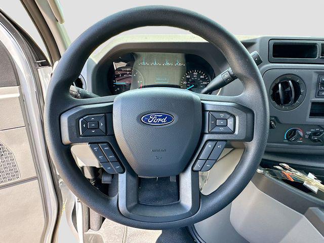 2025 Ford E-350 Cutaway Base
