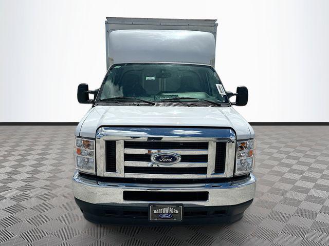 2025 Ford E-350 Cutaway Base