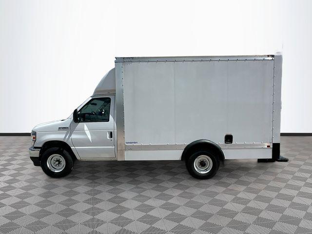 2025 Ford E-350 Cutaway Base