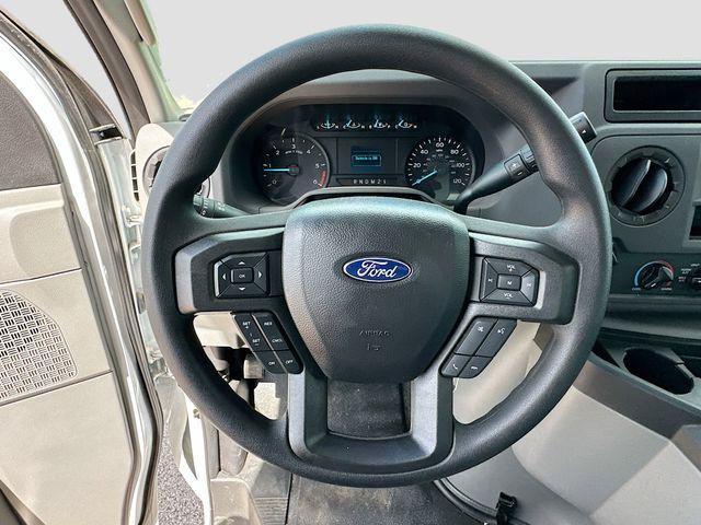 2025 Ford E-350 Cutaway Base
