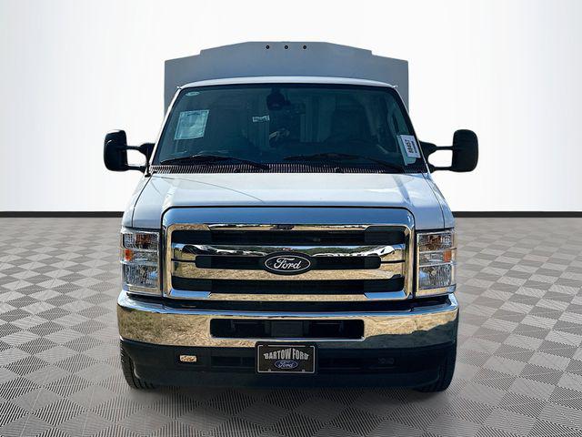 2026 Ford E-350 Cutaway Base