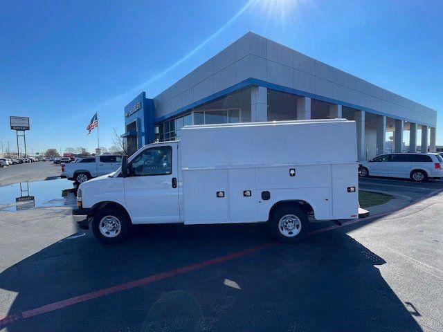 2025 Chevrolet Express Cutaway Work Van