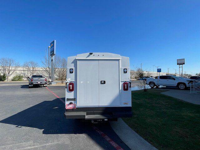2025 Chevrolet Express Cutaway Work Van