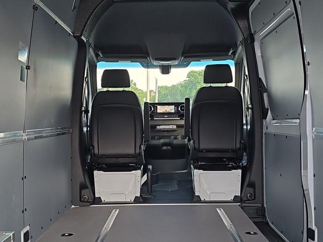 2025 Mercedes-Benz Sprinter 2500 High Roof 4-Cyl Diesel