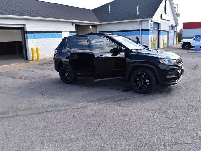 2026 Jeep Compass Latitude Altitude