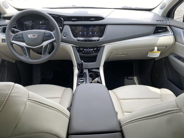 2025 Cadillac XT5 FWD Premium Luxury