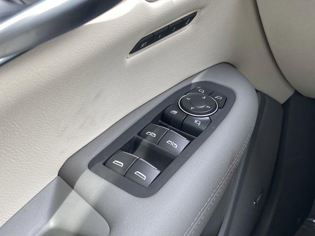 2025 Cadillac XT5 FWD Premium Luxury