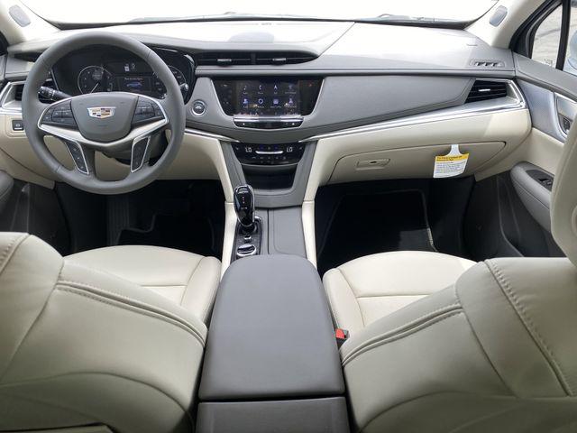2025 Cadillac XT5 FWD Premium Luxury