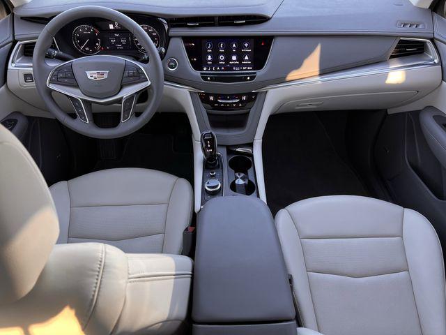 2025 Cadillac XT5 FWD Premium Luxury