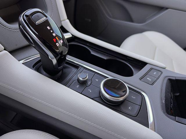 2025 Cadillac XT5 FWD Premium Luxury