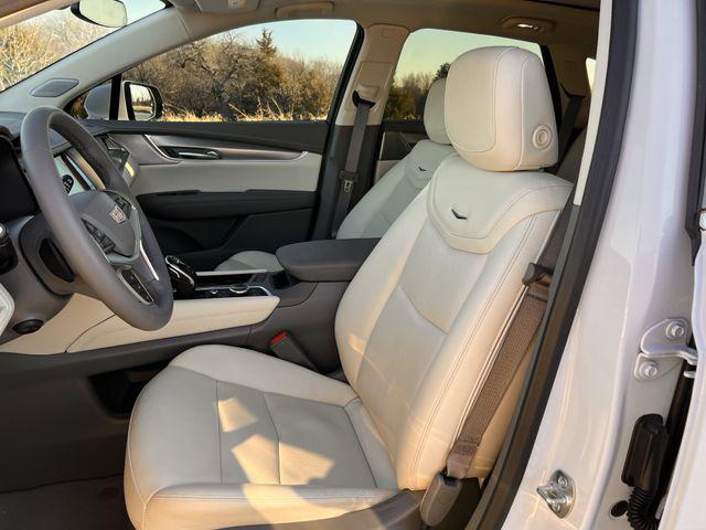 2025 Cadillac XT5 FWD Premium Luxury