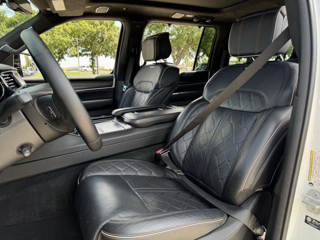 2024 Jeep Grand Wagoneer L Series III Obsidian 4x4
