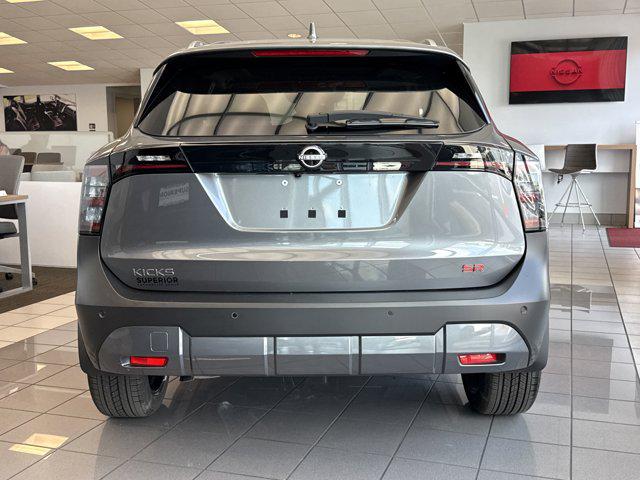 2025 Nissan Kicks SR FWD