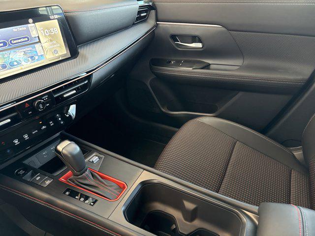 2025 Nissan Kicks SR FWD