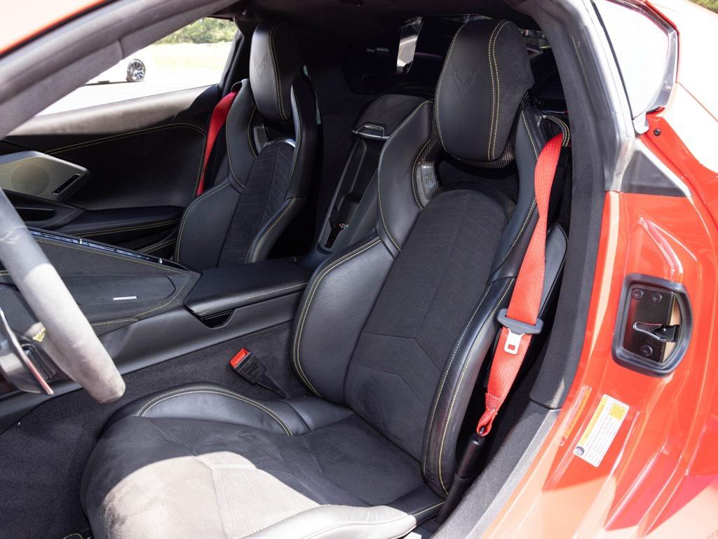 2020 Chevrolet Corvette Stingray Coupe 3LT photo 3