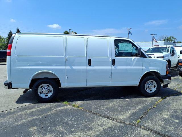 2025 Chevrolet Express Cargo Van RWD 3500 Regular Wheelbase WT