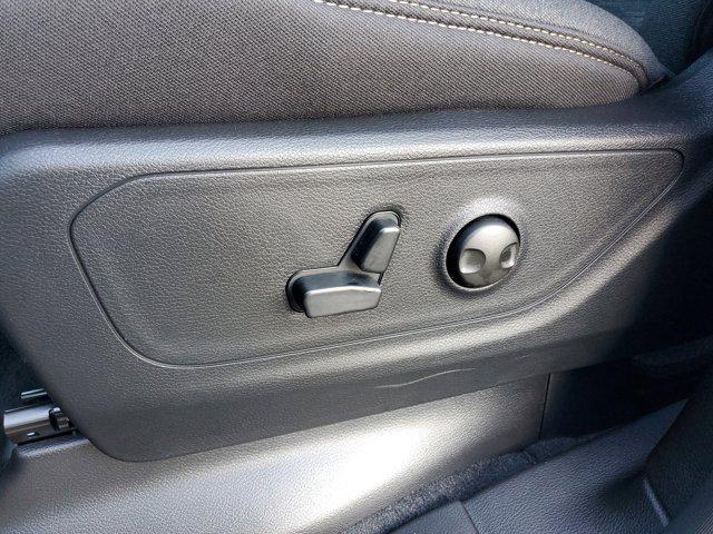 2025 Ram 1500 Big Horn Crew Cab 4x4 5'7" Box