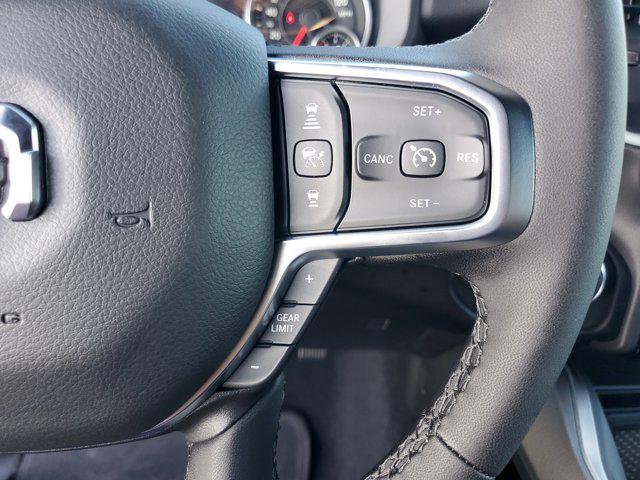 2025 Ram 1500 Big Horn Crew Cab 4x4 5'7" Box