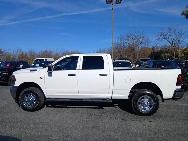 2026 RAM Ram 3500 RAM 3500 TRADESMAN CREW CAB 4X4 64 BOX